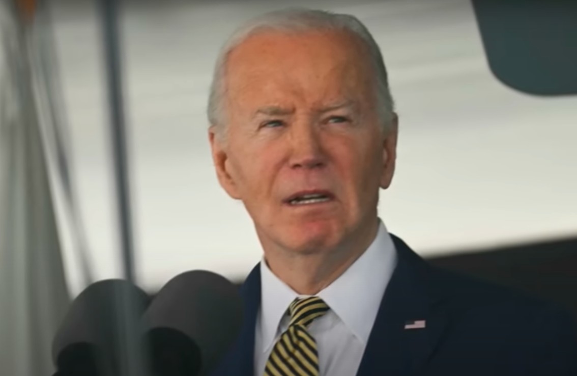 «En gjennomgripende frykt har satt seg»: Demokratene er i full panikk over Biden