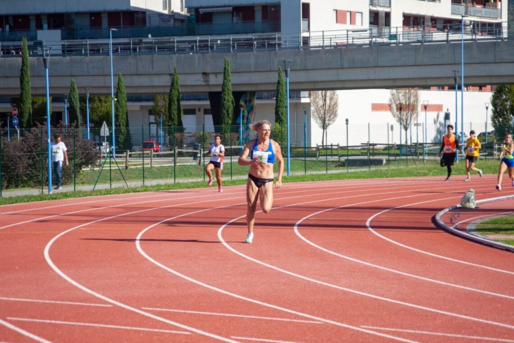 Valentina Petrillo fra Italia, blir første mann til å konkurrere i kvinneklassen i et Paralympics