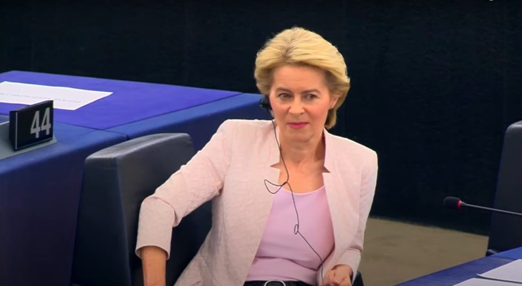 Ursula von der Leyen må svare for vaksinetekstmeldinger til Pfizer