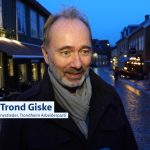 Trond Giske i Trondheims gater vant den trønderske nominasjonskampen og kommer tilbake på Stortinget for Arbeiderpartiet. Foto fra NRK Dagsrevyen.