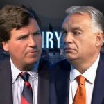 Tucker Carlson intervjuer Viktor Orbán. Foto fra videoen.