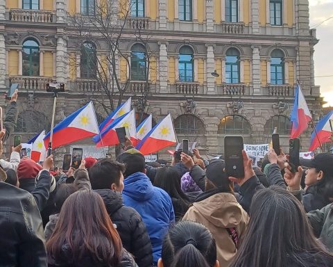 Demonstrasjon for Duterte i Milano, Italia. Foto: Uten Filter.