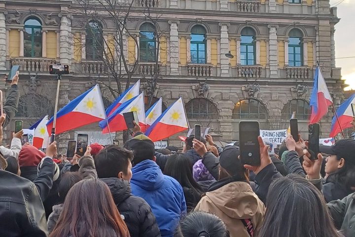 Demonstrasjon for Duterte i Milano, Italia. Foto: Uten Filter.