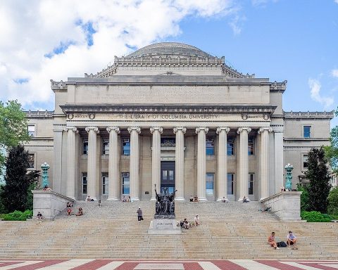 Universitetene — en kamp om finansiering og ideologi