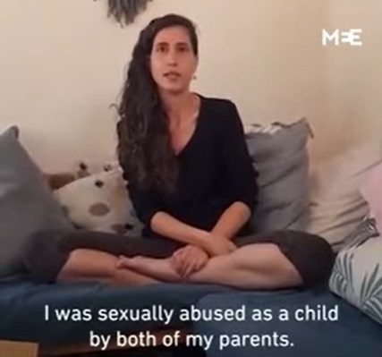 Shoshana Strook anklager foreldrene for seksuelle overgrep. Orit Shook er minister i den israelske regjeringen. Foto fra YouTube video.